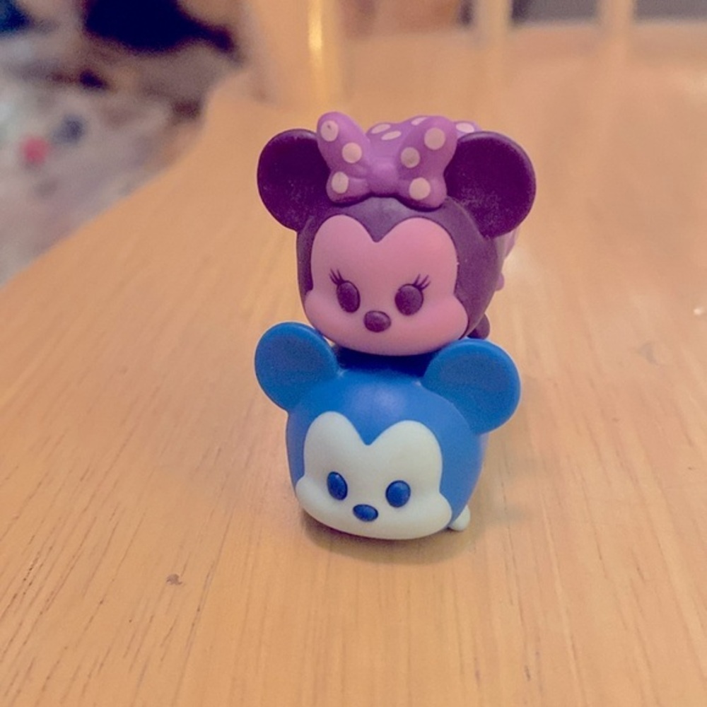 Disney Tsum Tsum Mickey Color Pop Blue and Minnie Color Pop Purple Figures